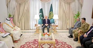 পাকিস্তানকে অতিরিক্ত ৩০০ কোটি ডলার দিচ্ছে সৌদি আরব